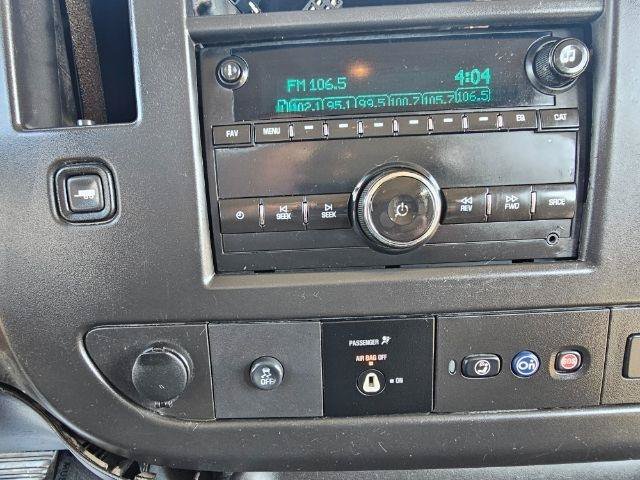 Used 2019 Chevrolet Express 3500 LT w/ LT Preferred Equipment Group RWD image 15
