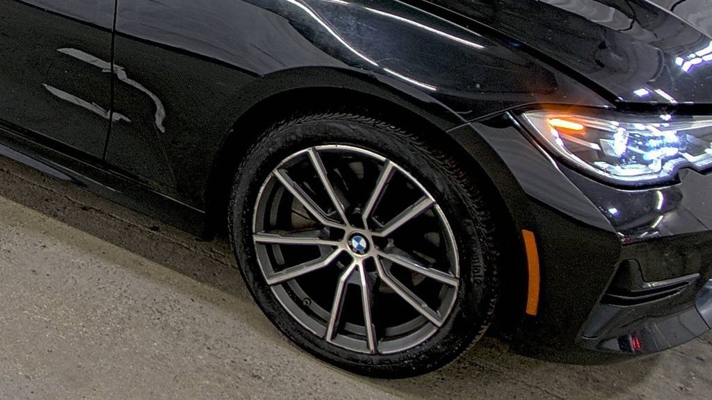 Used 2019 BMW 330i xDrive Sedan AWD/4WD image 7
