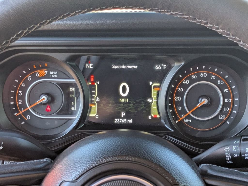 Used 2025 Jeep Wrangler Unlimited Rubicon image 17