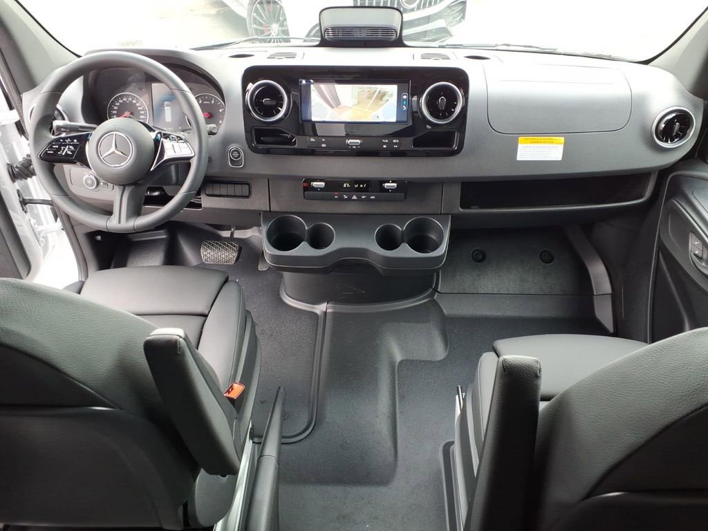 New 2026 Mercedes-Benz Sprinter 2500 image 28