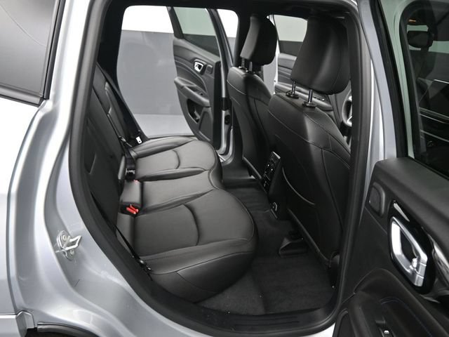 New 2025 Jeep Compass Limited w/ Driver Assist Group I AWD/4WD image 15
