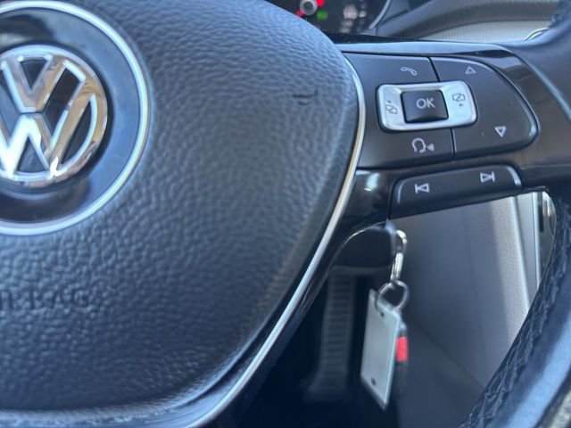 Used 2017 Volkswagen Passat 1.8T R-Line w/ R-Line Lighting Package image 26