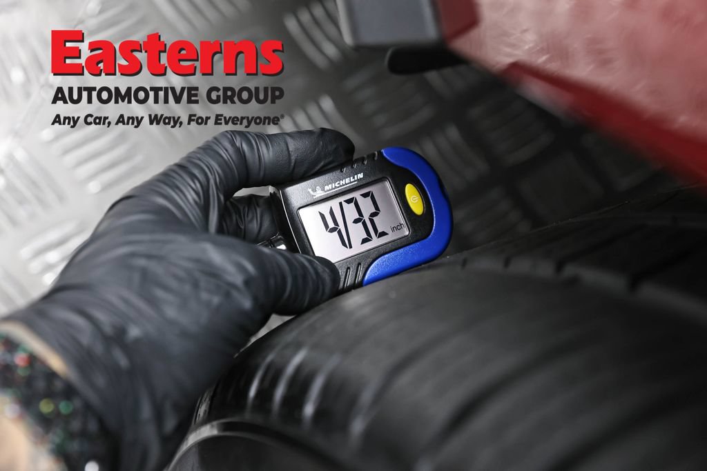Used 2023 Mercedes-Benz GLE 450 4MATIC w/ AMG Line Exterior image 29