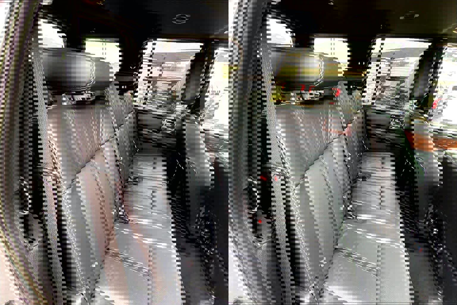 Used 2015 Lincoln Navigator 4WD image 18