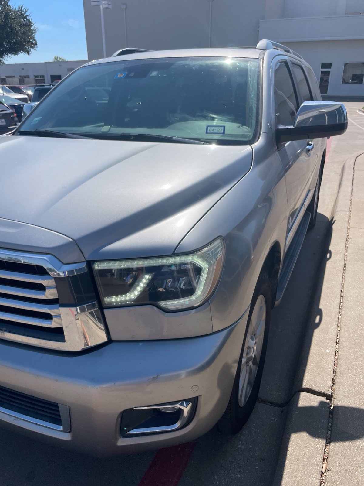Used 2019 Toyota Sequoia Platinum AWD/4WD image 5