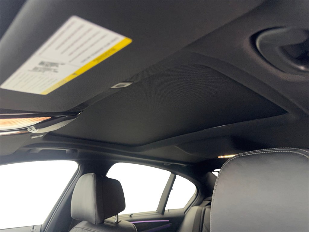 Used 2020 BMW M550i xDrive w/ Executive Package image 74