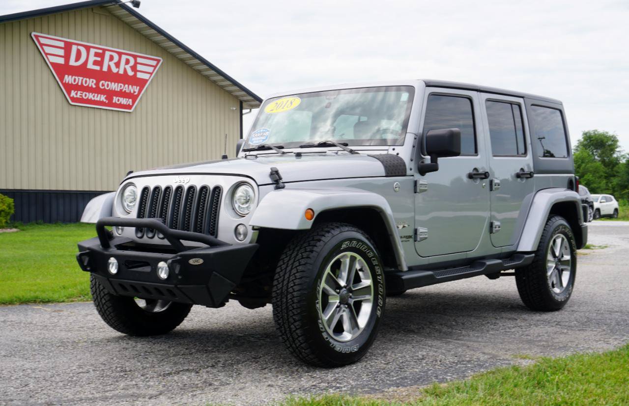 Used 2018 Jeep Wrangler Unlimited Sahara AWD/4WD image 2