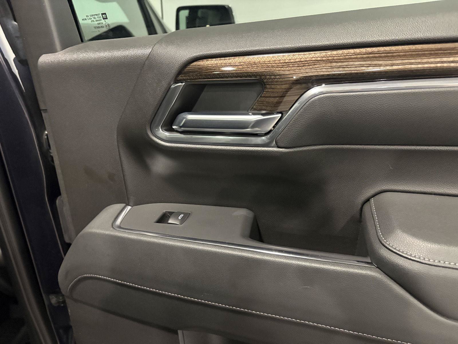 Used 2023 Chevrolet Silverado 1500 LT w/ Z71 Off-Road Package AWD/4WD image 41