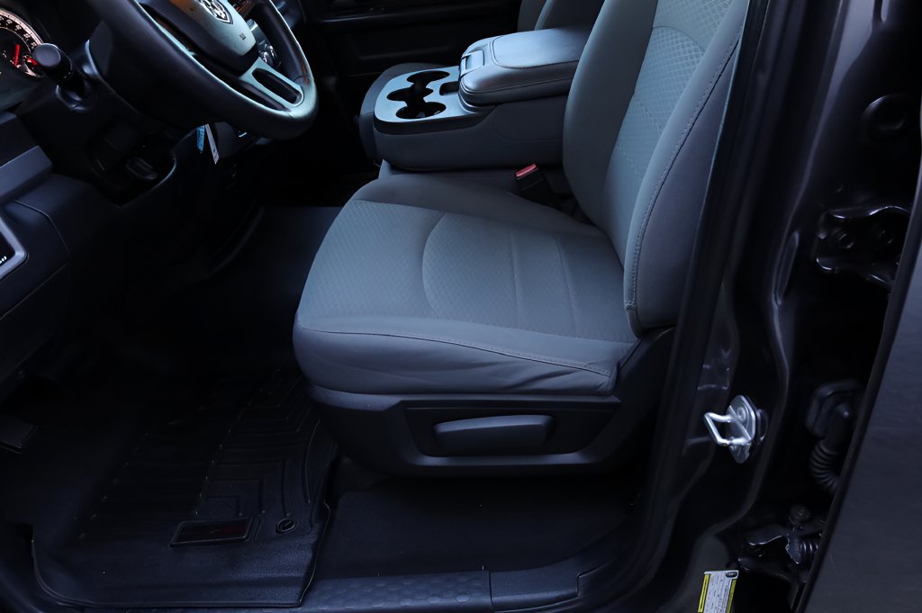 Used 2016 RAM 1500 Express AWD/4WD image 20