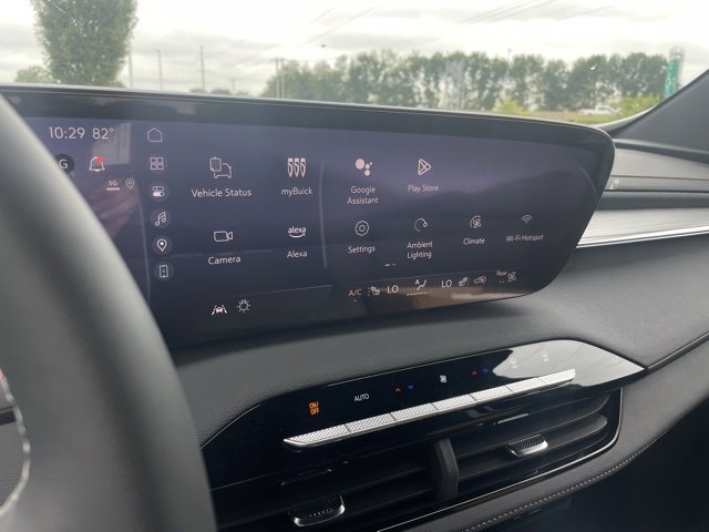 New 2025 Buick Enclave Preferred w/ Power Package image 14