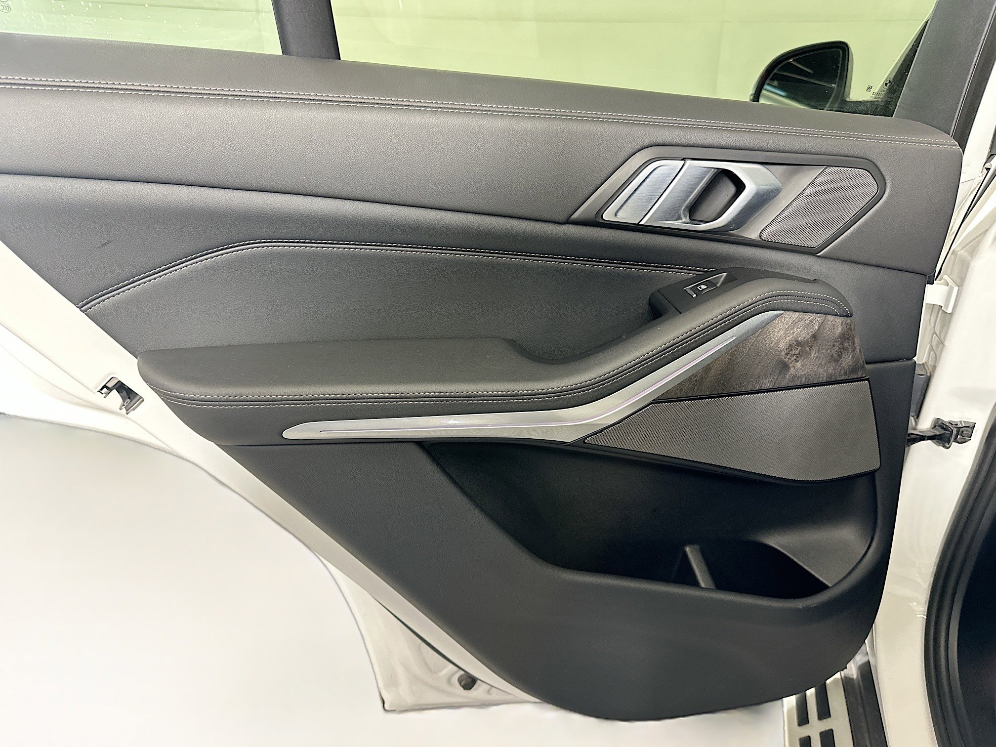 Used 2024 BMW X5 sDrive40i image 27