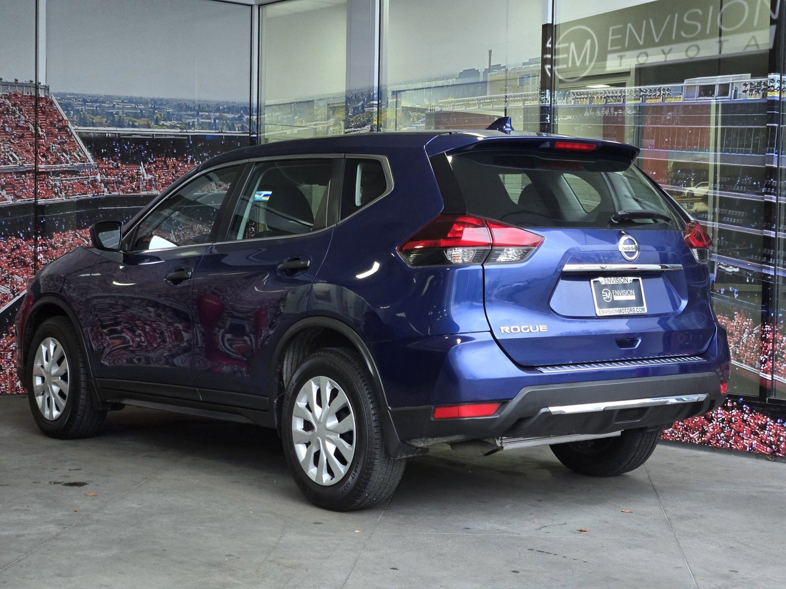 Used 2020 Nissan Rogue S image 6