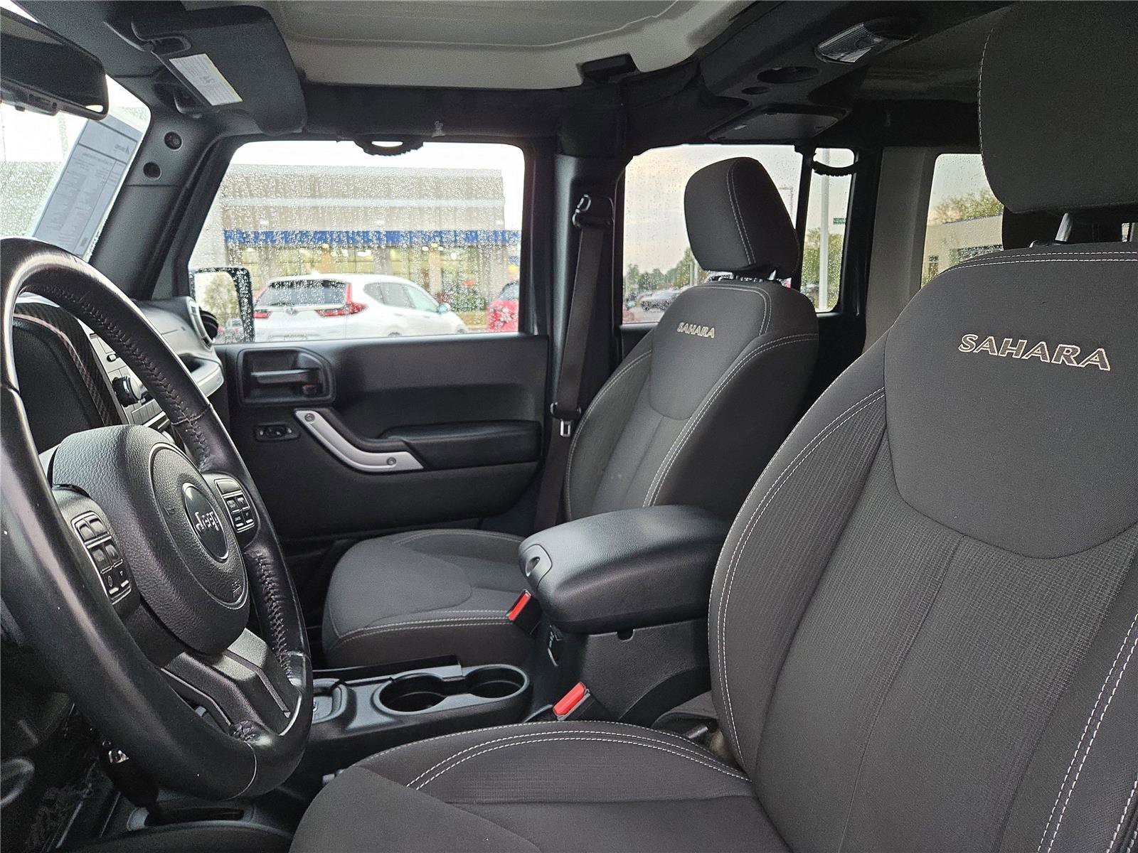 Used 2017 Jeep Wrangler Unlimited Sahara w/ Connectivity Group image 18