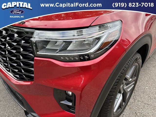 Certified 2025 Ford Explorer ST-Line w/ Premium Package AWD/4WD image 11