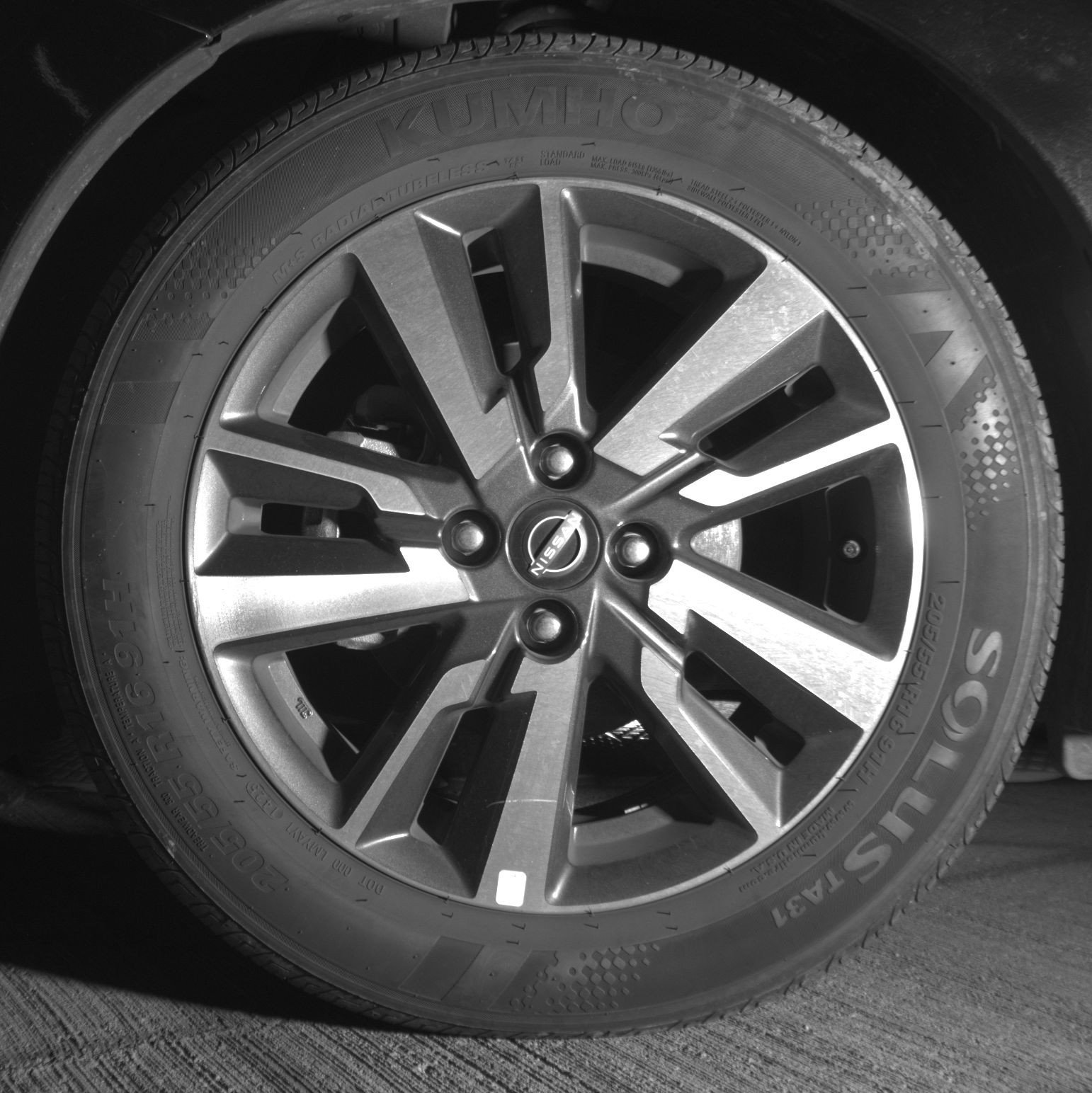 Used 2025 Nissan Versa SV image 12