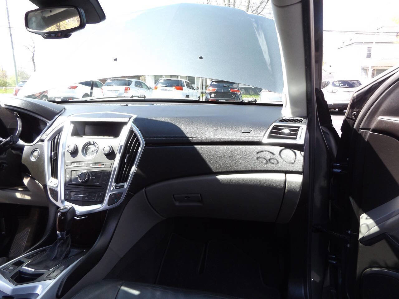 Used 2010 Cadillac SRX Luxury FWD image 9