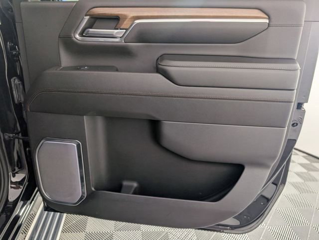 Certified 2024 Chevrolet Silverado 2500 High Country w/ High Country Premium Package image 33