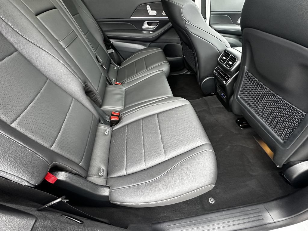 Certified 2026 Mercedes-Benz GLS 450 4MATIC image 18