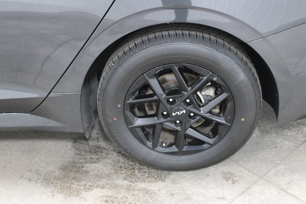 Used 2025 Kia K5 LXS image 45