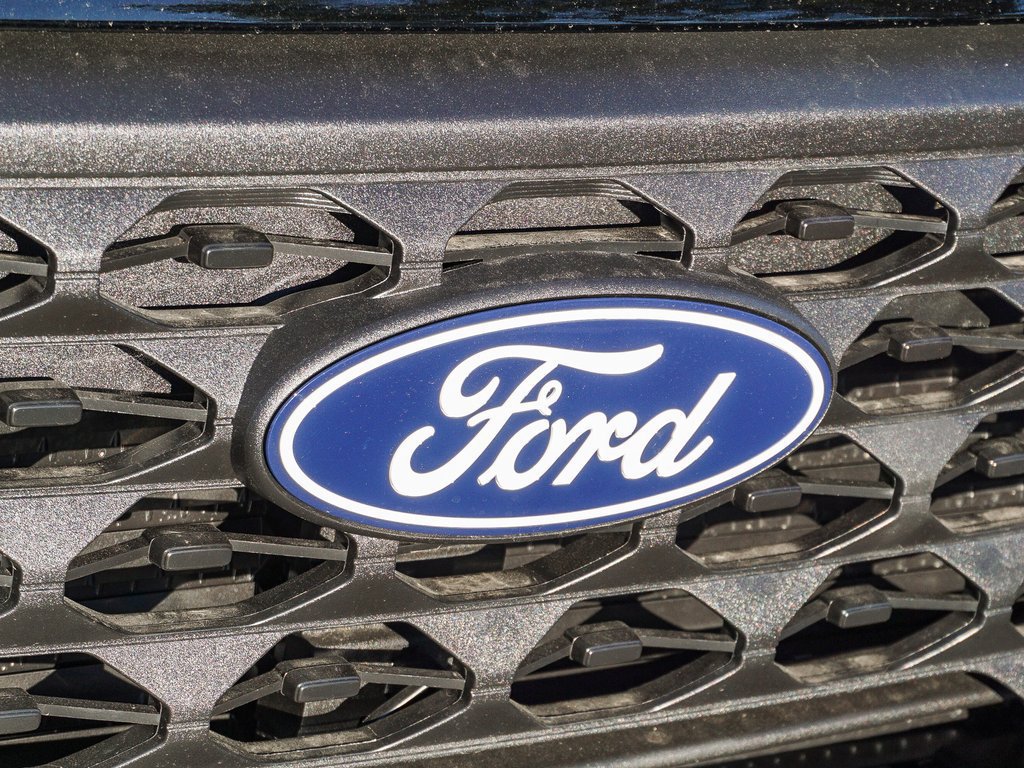 New 2026 Ford Maverick XLT w/ XLT Luxury Package AWD/4WD image 11