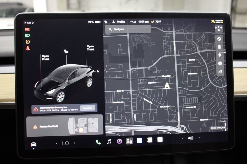 Used 2022 Tesla Model Y Performance AWD/4WD image 21