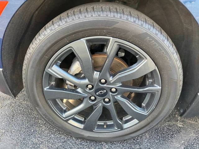 Used 2023 Chevrolet Equinox RS FWD image 28