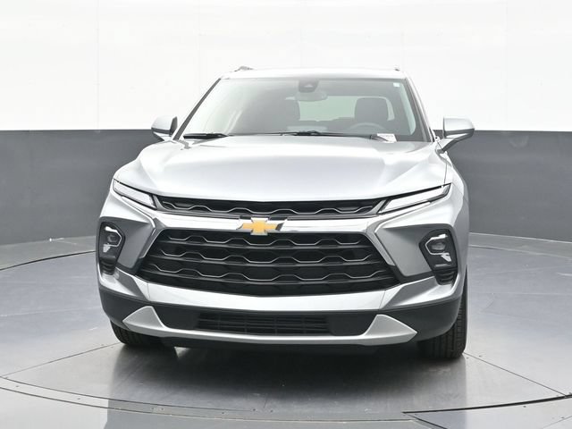 New 2026 Chevrolet Blazer LT w/ Convenience Package AWD/4WD image 2