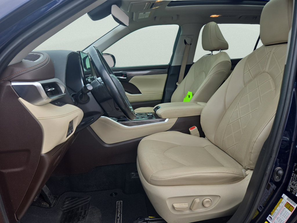 Used 2022 Toyota Highlander Platinum AWD/4WD image 17