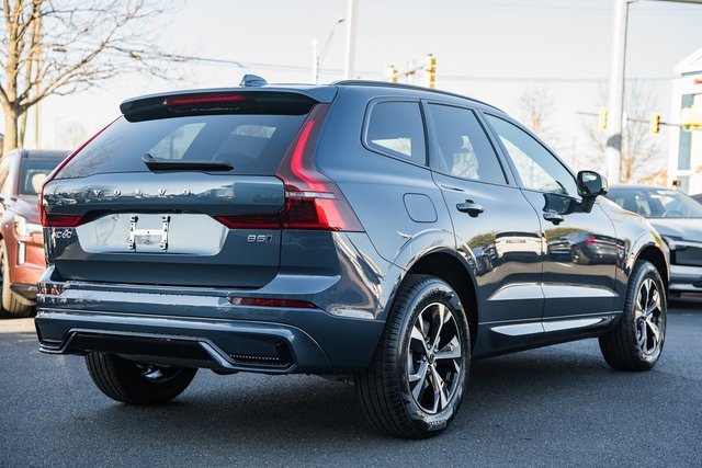 New 2026 Volvo XC60 B5 Core w/ Climate Package image 5