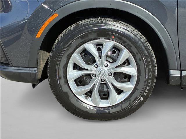 Used 2025 Honda CR-V LX image 9