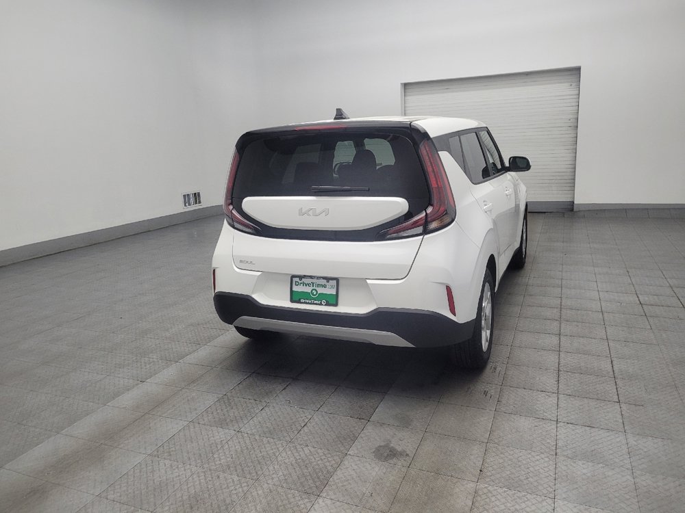 Used 2025 Kia Soul LX w/ LX Technology Package image 9