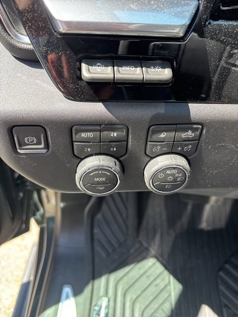 New 2026 Chevrolet Silverado 3500 High Country w/ High Country Premium Package AWD/4WD image 27