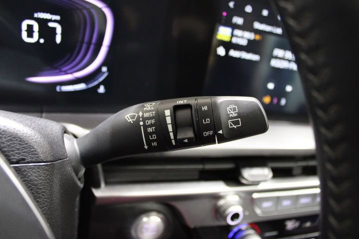 Used 2025 Kia Telluride S AWD/4WD image 41