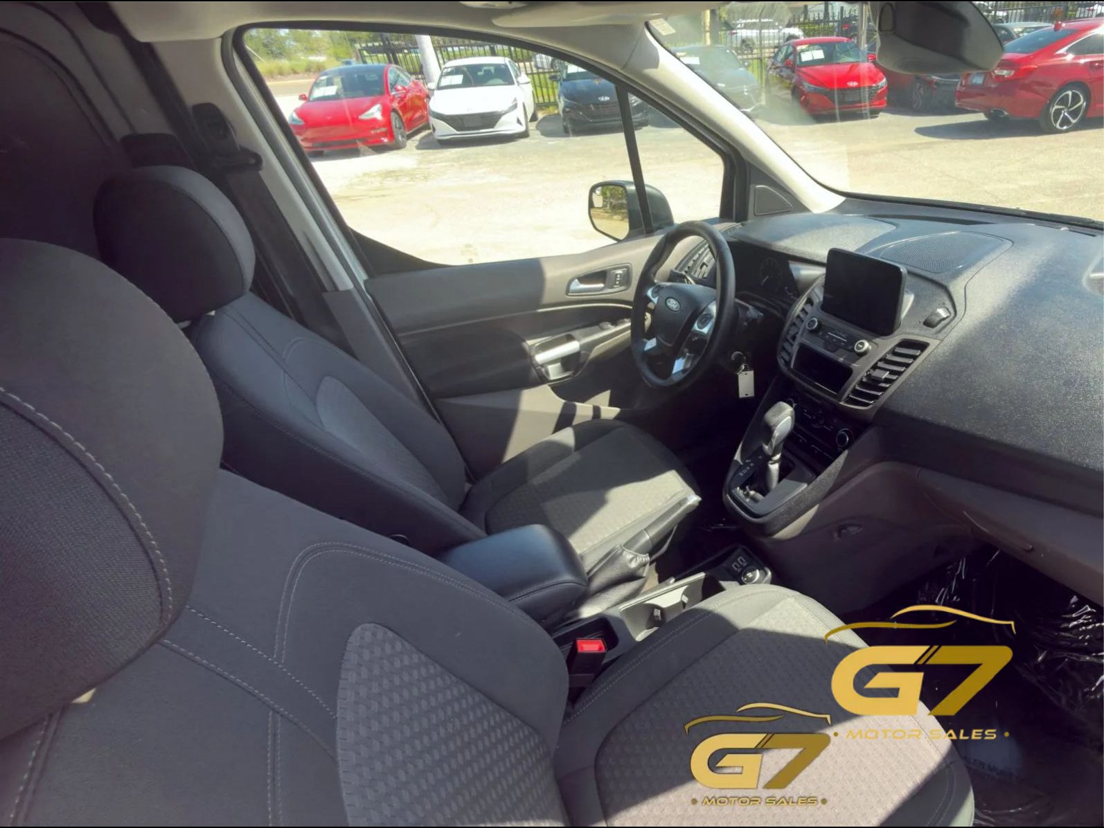 Used 2019 Ford Transit Connect XLT FWD image 12