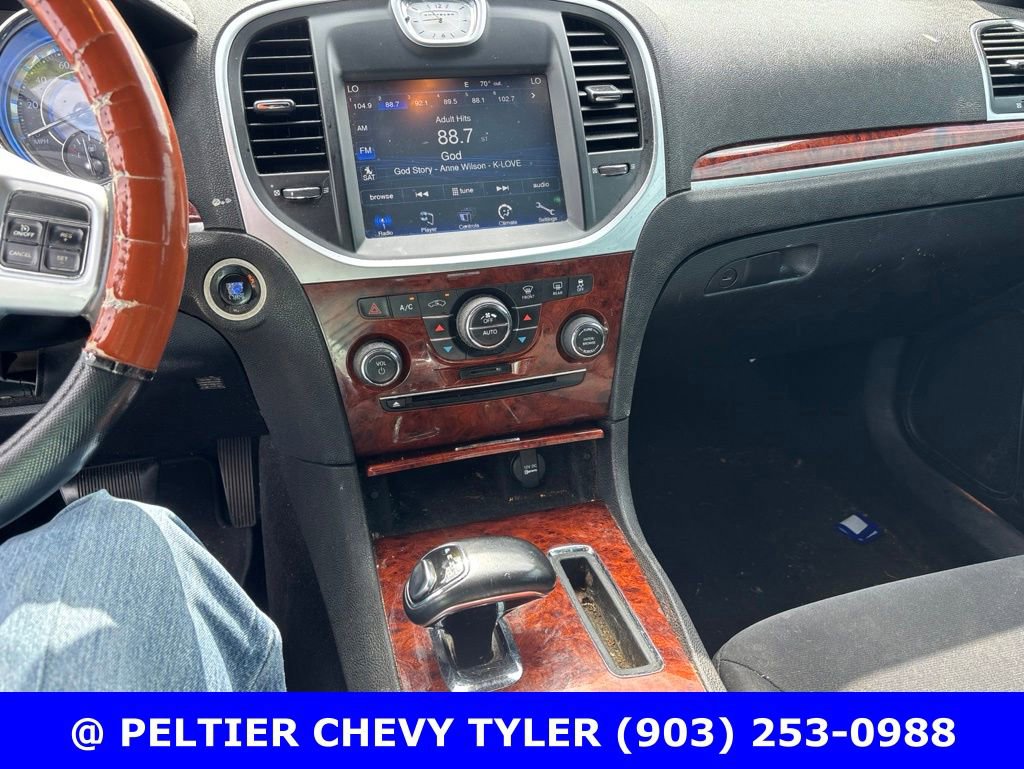 Used 2012 Chrysler 300 RWD image 12