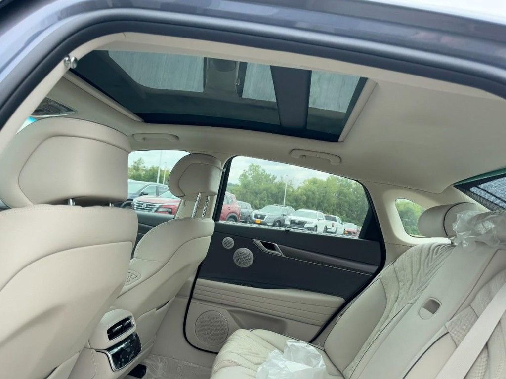 New 2026 Genesis G80 2.5T Sport Prestige image 8