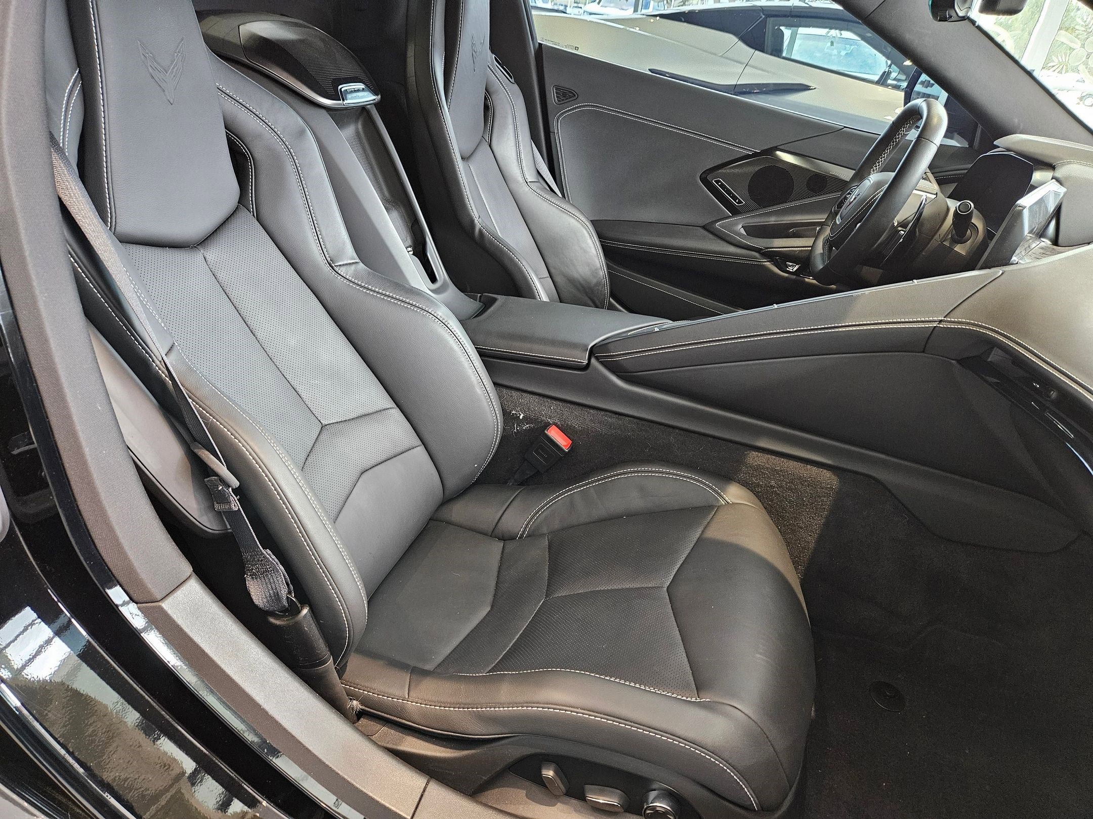 Used 2025 Chevrolet Corvette Stingray Preferred Conv w/ Z51 Performance Package image 30