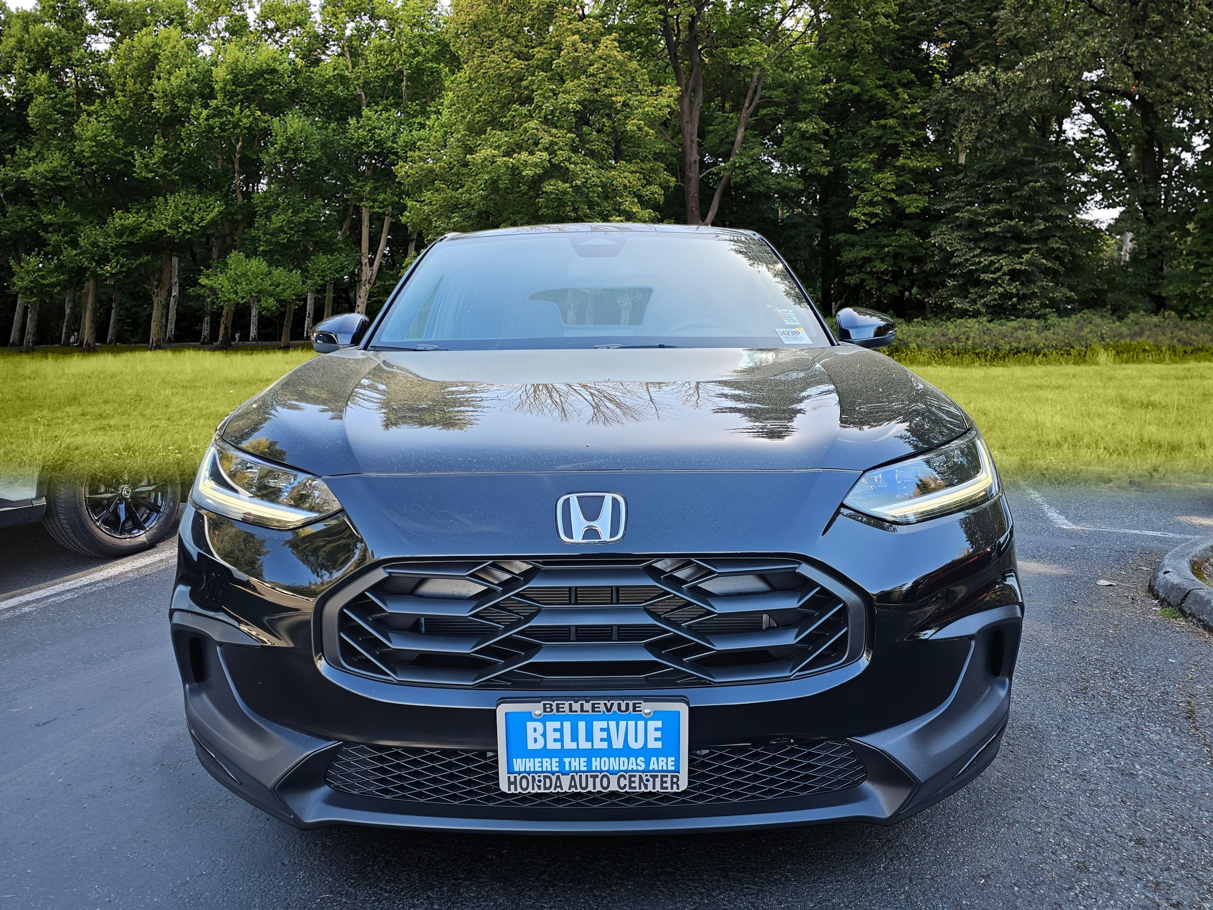 Certified 2025 Honda HR-V Sport image 2