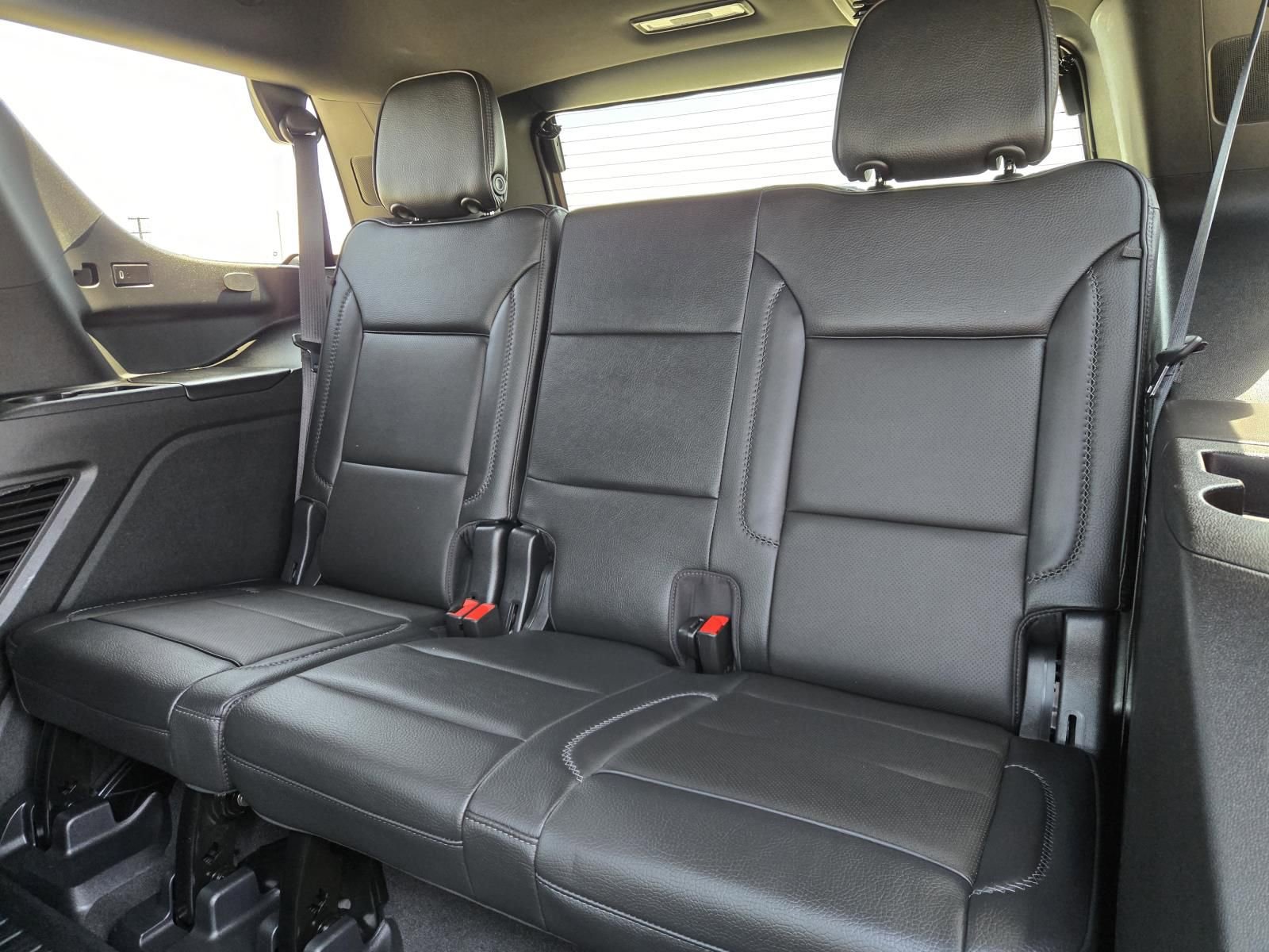 Used 2022 GMC Yukon Denali w/ Denali Premium Package AWD/4WD image 27