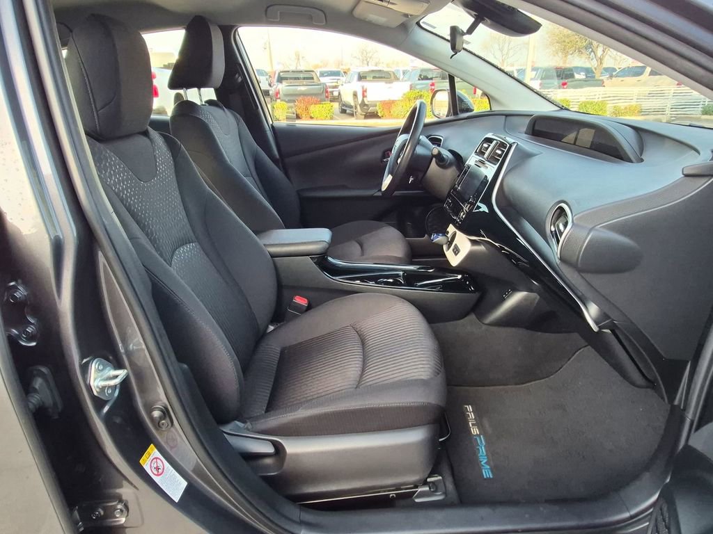 Used 2018 Toyota Prius Prime Plus image 23