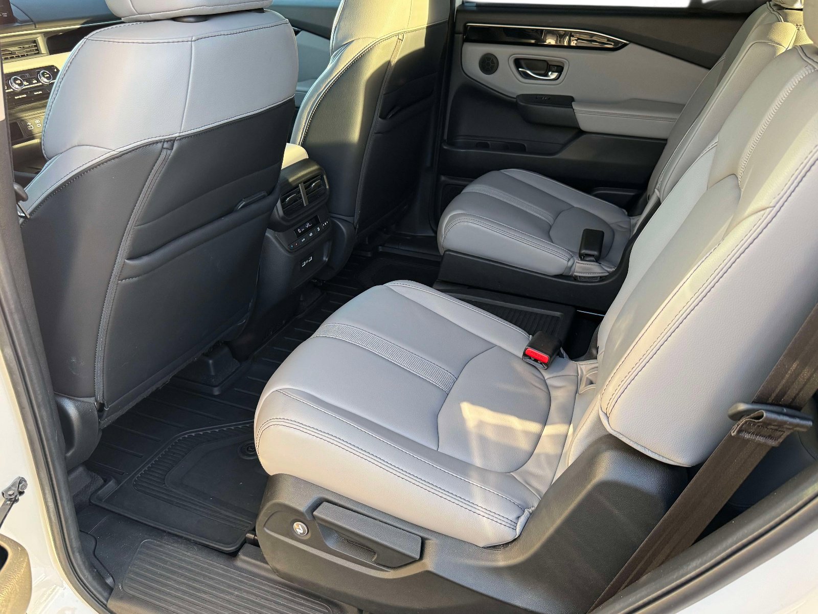 Used 2023 Honda Pilot EX-L image 15