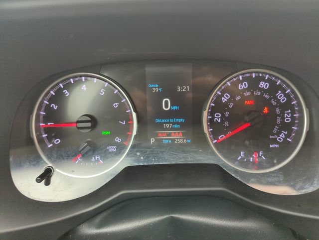 Used 2020 Toyota RAV4 LE w/ All Weather Liner Package image 20