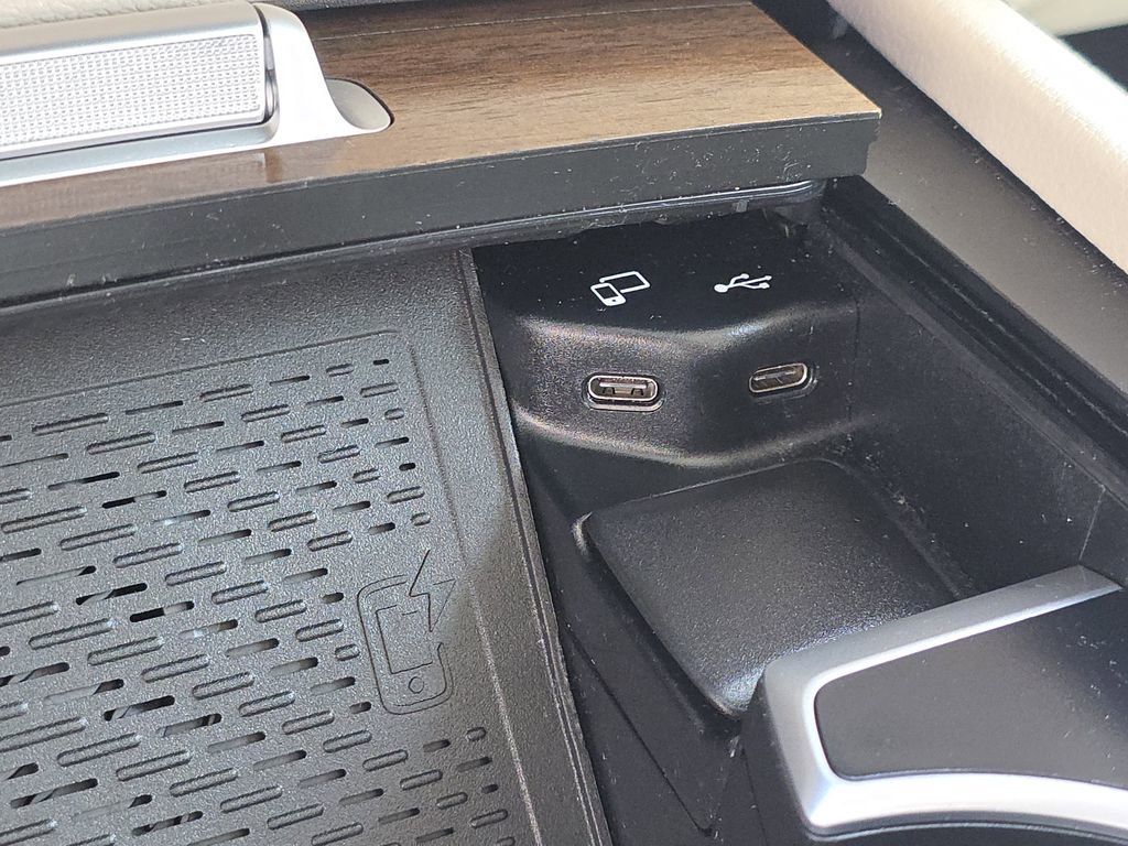 Used 2022 Mercedes-Benz GLS 450 4MATIC image 14