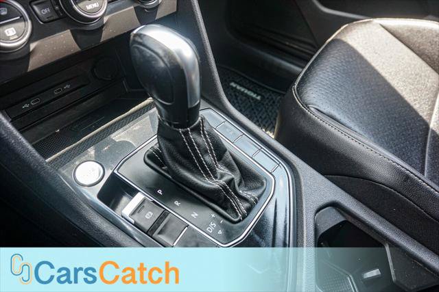 Used 2021 Volkswagen Tiguan SE FWD image 36
