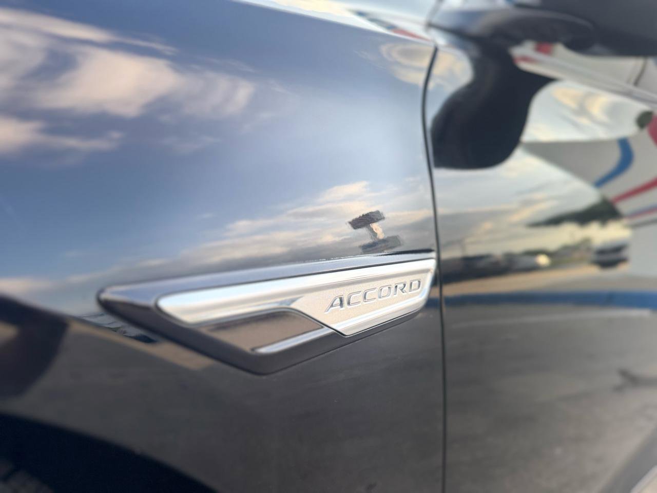 Used 2020 Honda Accord Sport image 4