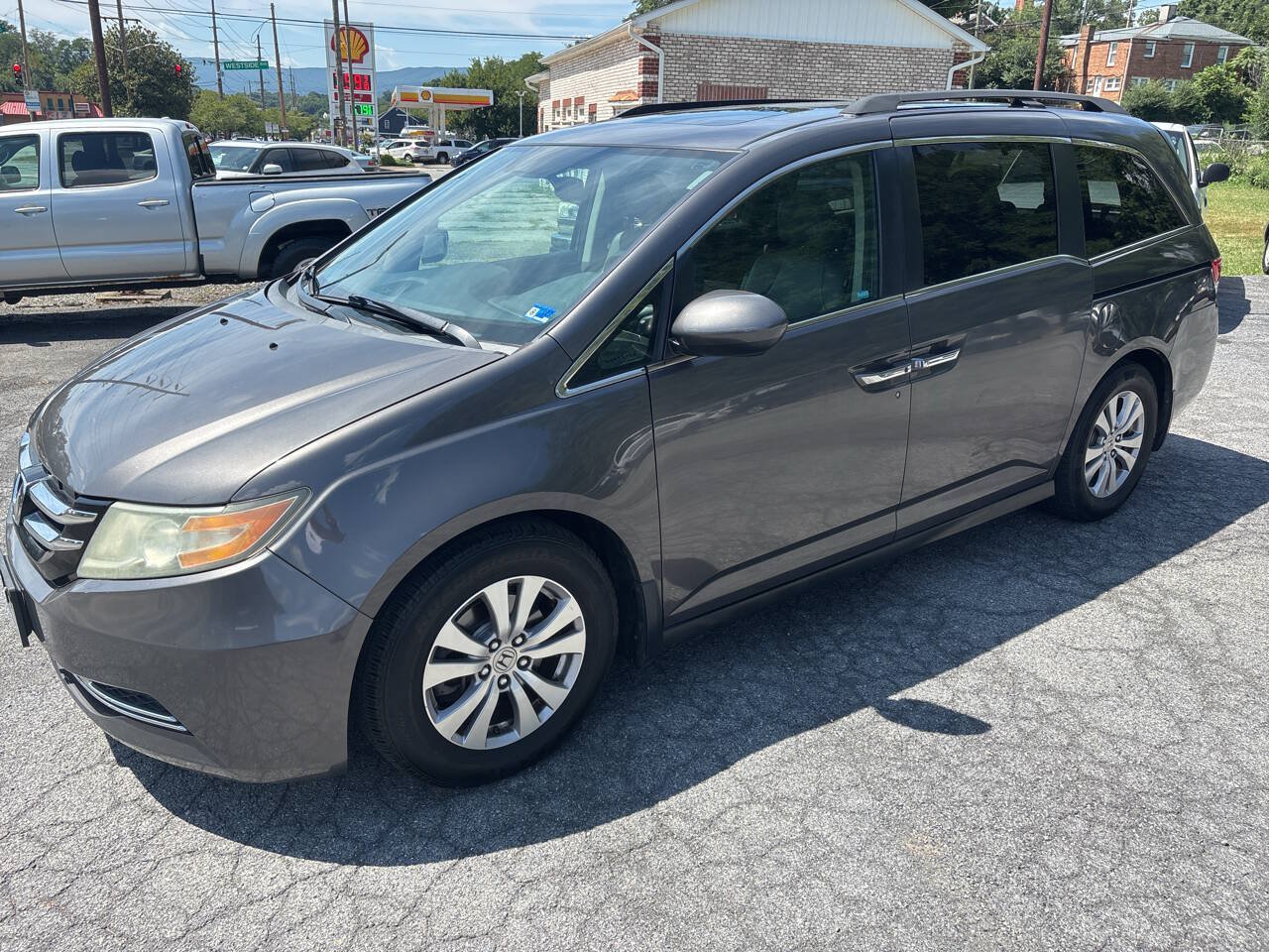 Used 2016 Honda Odyssey EX-L image 1