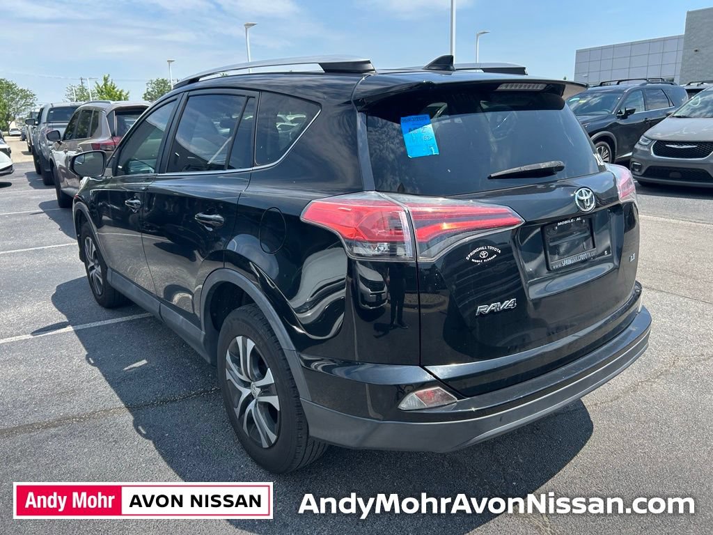 Used 2016 Toyota RAV4 LE FWD image 4