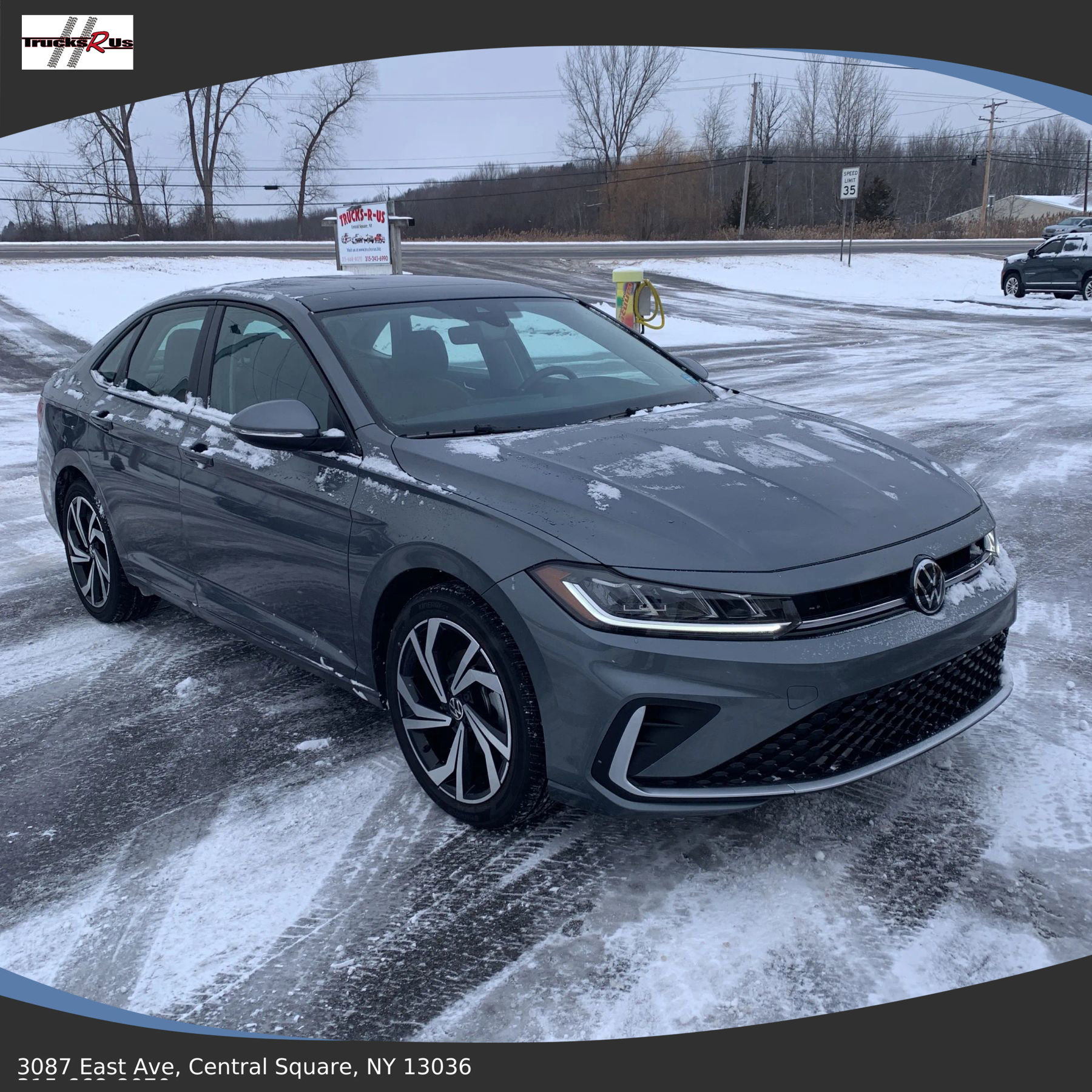 Used 2025 Volkswagen Jetta SEL image 5