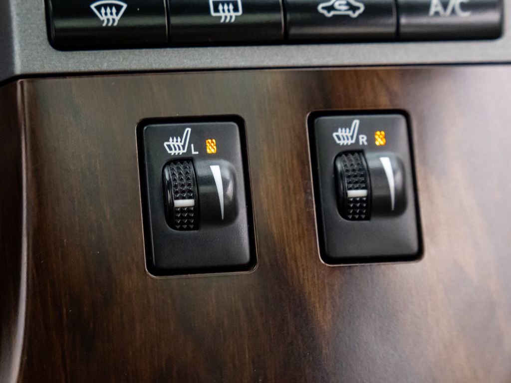 Used 2013 Toyota Venza XLE image 27