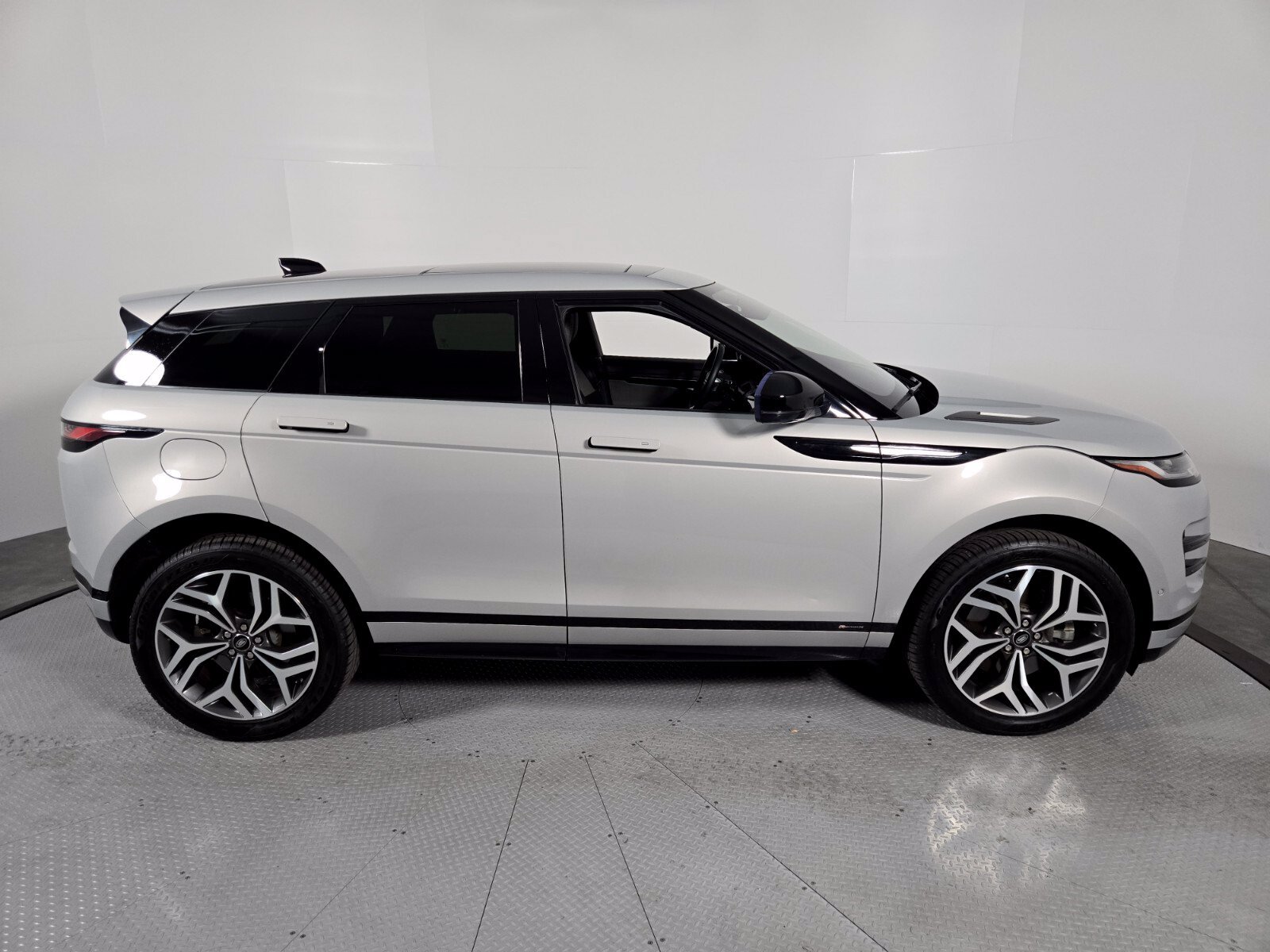 Used 2020 Land Rover Range Rover Evoque R-Dynamic HSE AWD/4WD image 6